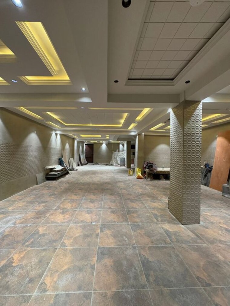 Gym, uttam nagar 2.5 Bedroom 459 Sq.Ft. Builder Floor In Uttam Nagar Delhi 9971662