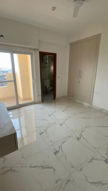 Room in 3 BHK Apartment at Purvanchal Royal City, Chi V Greater Noida – for Sale