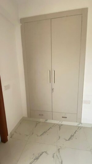 Bathroom in 3 BHK Apartment at Purvanchal Royal City, Chi V Greater Noida – for Sale