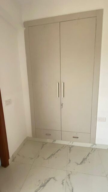 Bathroom in 3 BHK Apartment at Purvanchal Royal City, Chi V Greater Noida – for Sale