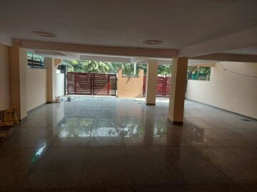 Parking in 3.5 BHK Builder Floor at Ansal API Esencia, Sector 67 – for Rent