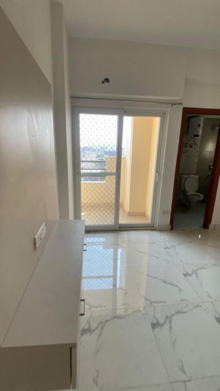 Room, purvanchal-royal-city 3 Bedroom 1725 Sq.Ft. Apartment In Chi V Greater Noida Greater Noida 9971698