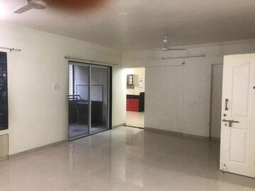 Room in 2 BHK Apartment at Runwal Sanjog, Aundh – for Rent