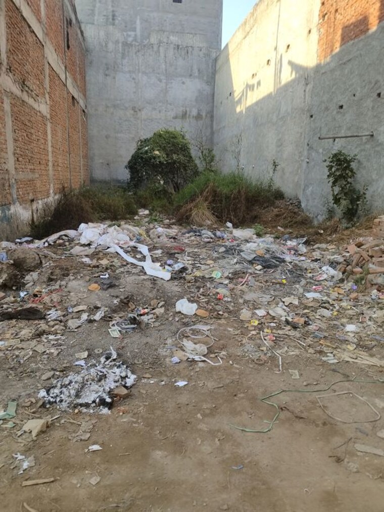 Exterior View, meerut road Commercial Warehouse 300 Sq.Yd. In Meerut Road Ghaziabad 9971709