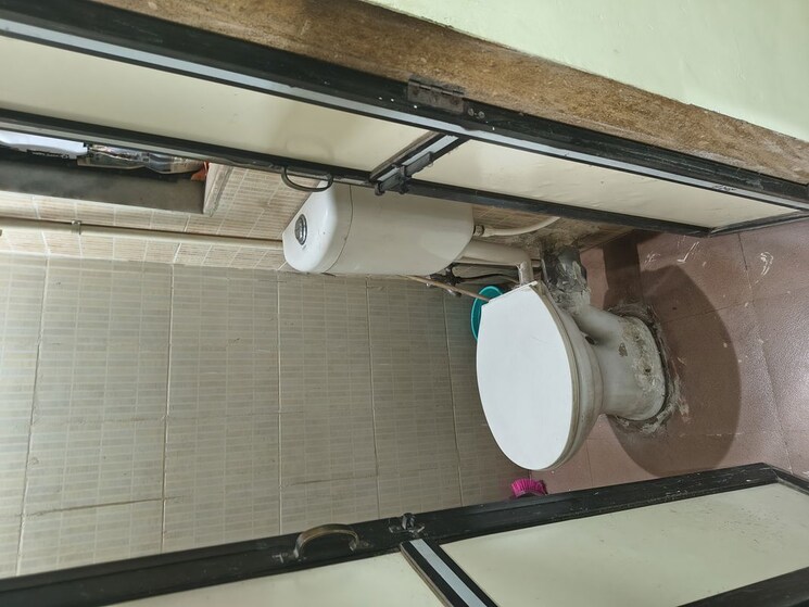 Bathroom, sion east 1 Bedroom 300 Sq.Ft. Apartment In Sion East Mumbai 9971717
