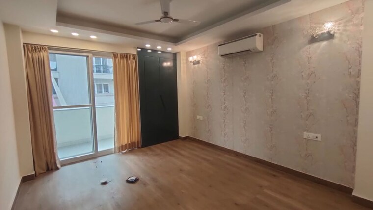 Room, ansal-api-versalia 4 Bedroom 300 Sq.Ft. Builder Floor In Sector 67a Gurgaon 9971733