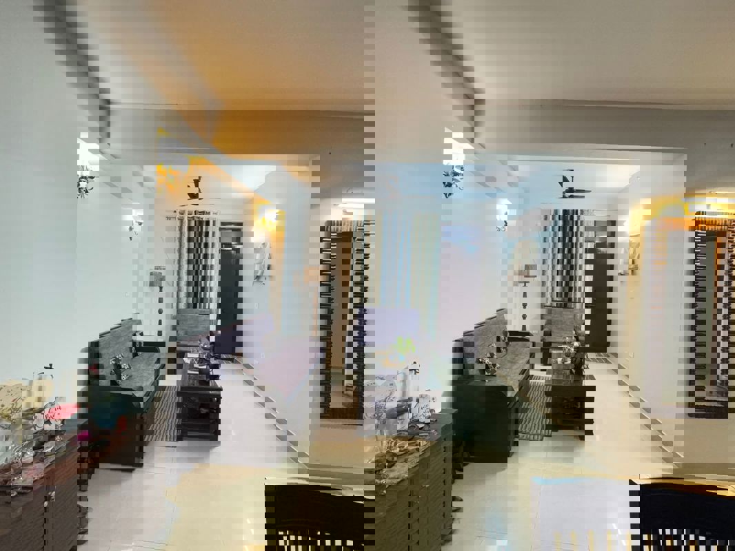 3 BHK + Study Room 1125 Sq.Ft. Builder Floor in RPS Palm Drive