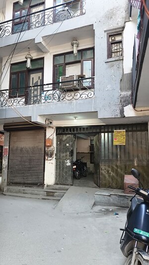 1 RK Builder Floor – Exterior View View at Saket - for Rent