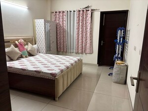 Bedroom in 3 BHK Builder Floor at Huda Staff Colony, Sector 46 – for Rent