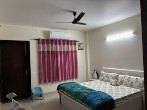 Bedroom in 3 BHK Builder Floor at Huda Staff Colony, Sector 46 – for Rent
