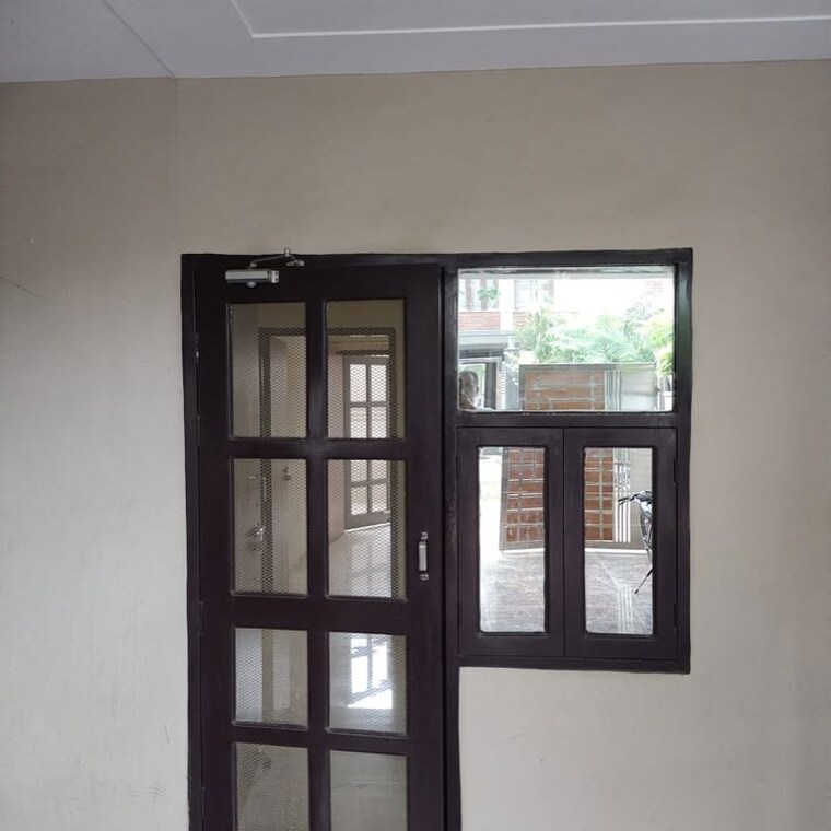 Room, sector 57 2 Bedroom 1000 Sq.Ft. Builder Floor In Sector 57 Gurgaon 9971850