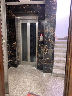 Lift in 3 BHK Apartment at Mahavir Enclave 1 – for Sale