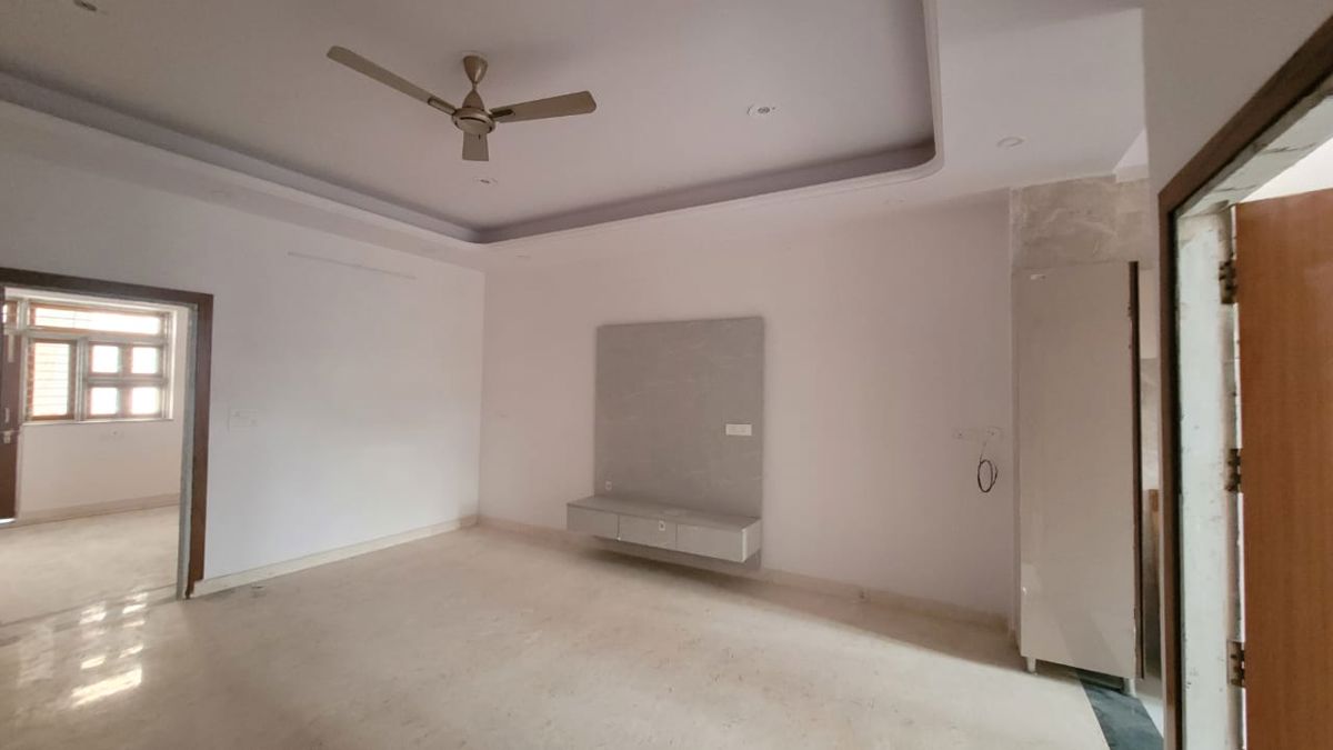 3 BHK Builder Floor For Rent in Huda Staff Colony