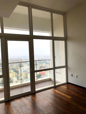 Room in 4 BHK Apartment at Prestige White Meadows, Whitefield – for Rent