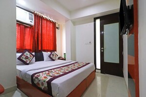 3 BHK Builder Floor For Sale in Sector 104