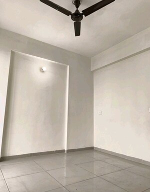 Room in 2 BHK Apartment at Wave Dream Homes, Wave City – for Rent