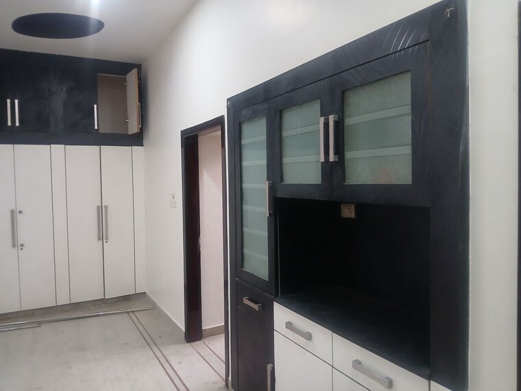 undefined, sector 9 3 Bedroom 250 Sq.Yd. Builder Floor In Sector 9 Hisar 9971877