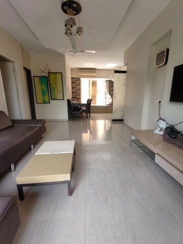 3 BHK Apartment For Sale in Malad West