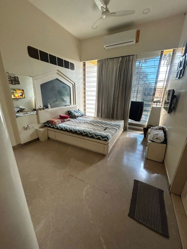Master Bedroom, kalpataru-regalia 3 Bedroom 1957 Sq.Ft. Apartment In Goregaon West Mumbai 9971922