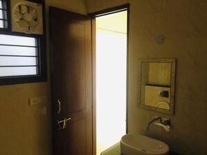 Room in 2 BHK Builder Floor at Sector 47 – for Rent