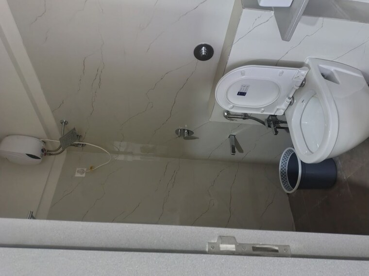 Bathroom, sahakar-revanta 2 Bedroom 685 Sq.Ft. Apartment In Goregaon West Mumbai 9971951