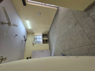 2.5 BHK Apartment For Rent in Mayur Vihar