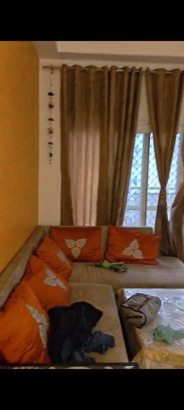 Bedroom in 2.5 BHK Apartment at Express Zenith, Sector 77 – for Rent