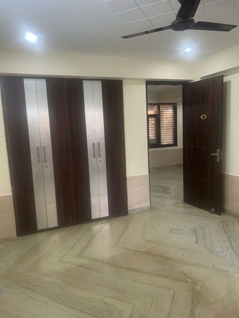 Room, sector 47 2 Bedroom 1450 Sq.Ft. Builder Floor In Sector 47 Gurgaon 9971969