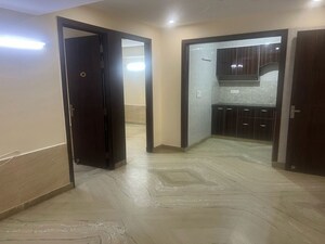 Room in 2 BHK Builder Floor at Sector 47 – for Rent