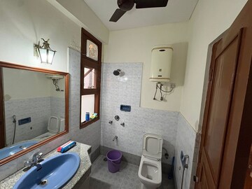 Bathroom in 2 BHK Builder Floor at Kohli One Malibu Town, Sector 47 – for Rent