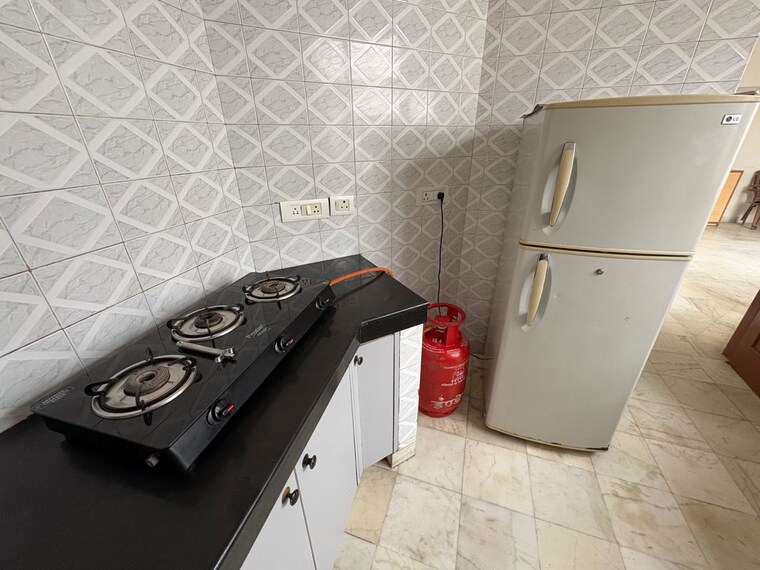 Kitchen, kohli-one-malibu-town 2 Bedroom 1600 Sq.Ft. Builder Floor In Sector 47 Gurgaon 9971981