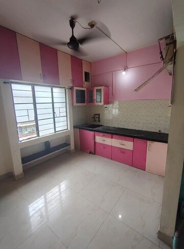 Room in 1 BHK Apartment at Garden View Apartment Kothrud, Kothrud – for Sale