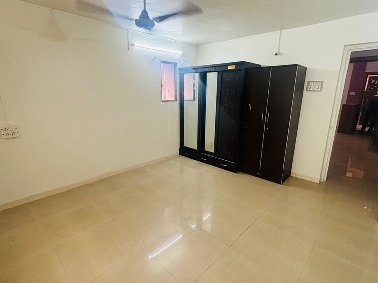 Room, mahadkar-residency 3 Bedroom 1350 Sq.Ft. Apartment In Paud Road Pune 9971996