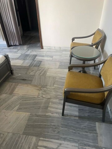 Living Room in 3 BHK Independent House at Sector 40 – for Rent