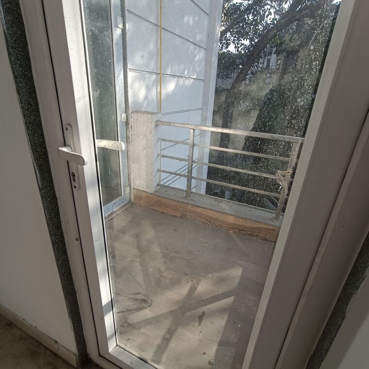 Balcony, kalkaji 3 Bedroom 1800 Sq.Ft. Builder Floor In Kalkaji Delhi 9972016