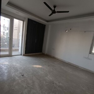 Room in 3 BHK Builder Floor at Kalkaji – for Rent