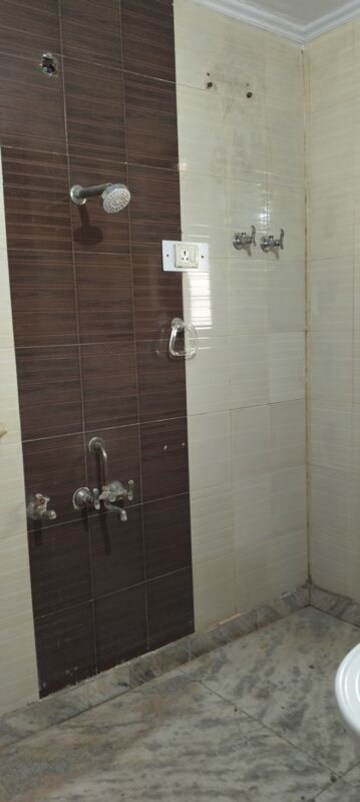 Bathroom in 3 BHK Builder Floor at Sainik Plaza, Sector 49 – for Sale