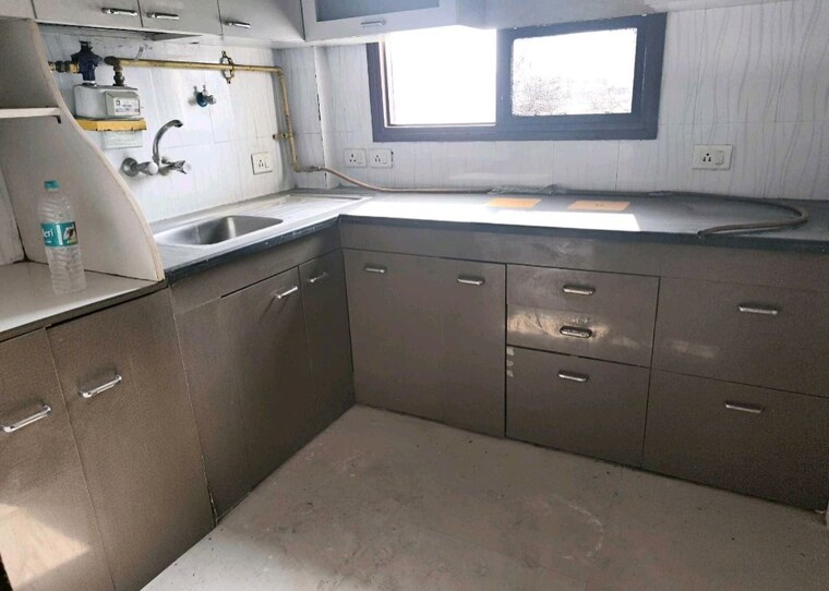 Kitchen, wave-floors 2 Bedroom 135 Sq.Yd. Builder Floor In Mahurali Ghaziabad 9972043