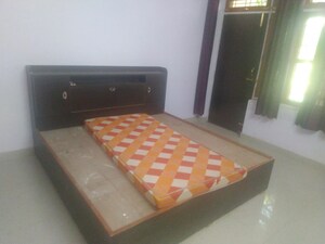 Bedroom in 2 BHK Builder Floor at Gomti Nagar – for Rent