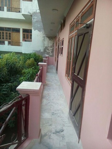 Balcony in 2 BHK Builder Floor at Gomti Nagar – for Rent