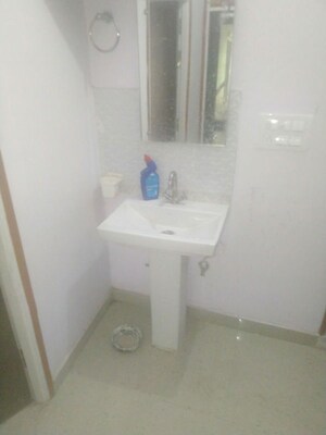 Bathroom in 2 BHK Builder Floor at Gomti Nagar – for Rent