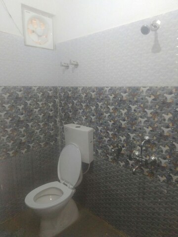 Bathroom in 2 BHK Builder Floor at Gomti Nagar – for Rent