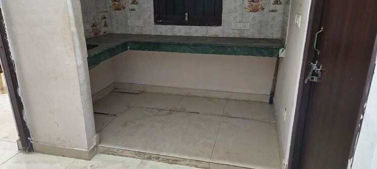Bathroom, husainganj 2 Bedroom 950 Sq.Ft. Builder Floor In Husainganj Lucknow 9962563