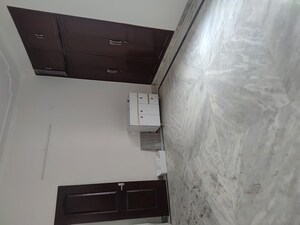Furnished Amenities in 2 BHK Builder Floor at RWA Apartments Sector 41, Sector 41 – for Rent