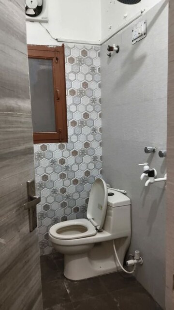 Bathroom in 2 BHK Builder Floor at RWA Apartments Sector 47, Sector 47 – for Rent