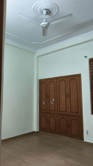 Furnished Amenities in 2 BHK Builder Floor at RWA Apartments Sector 47, Sector 47 – for Rent