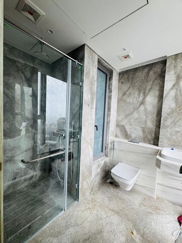 Bathroom in 4 BHK Apartment at Rustomjee Crown, Prabhadevi – for Rent