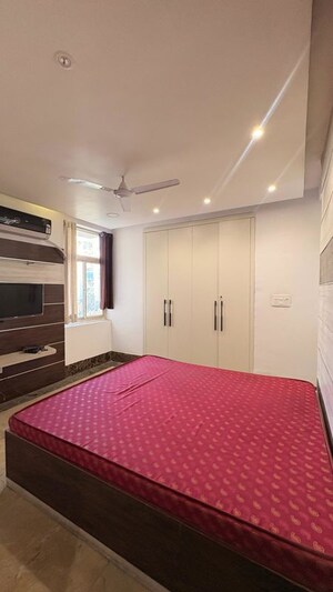 Bedroom in 4 BHK Apartment at Parsvnath Planet, Gomti Nagar – for Rent