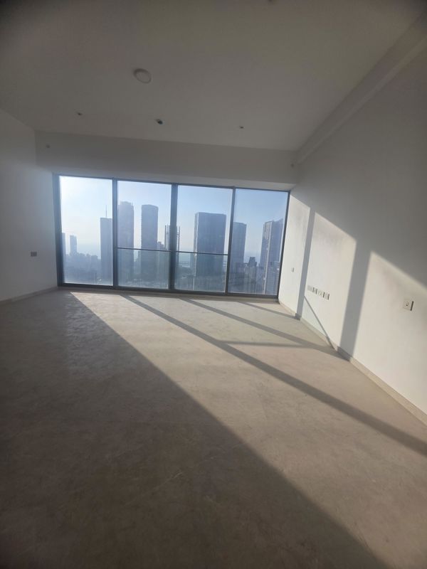 4 BHK + Servant Room,Extra Room Apartment For Rent in Rustomjee Crown