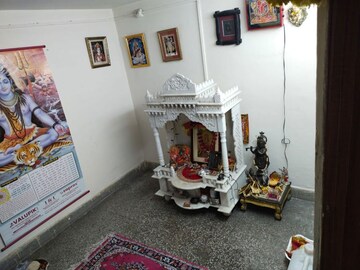 Parking in 6+ BHK Villa at Sector 55 – for Sale